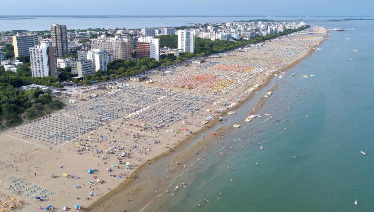 Olaszelmeny Beach Caravans Lignano Sabbiadoro Esterno foto